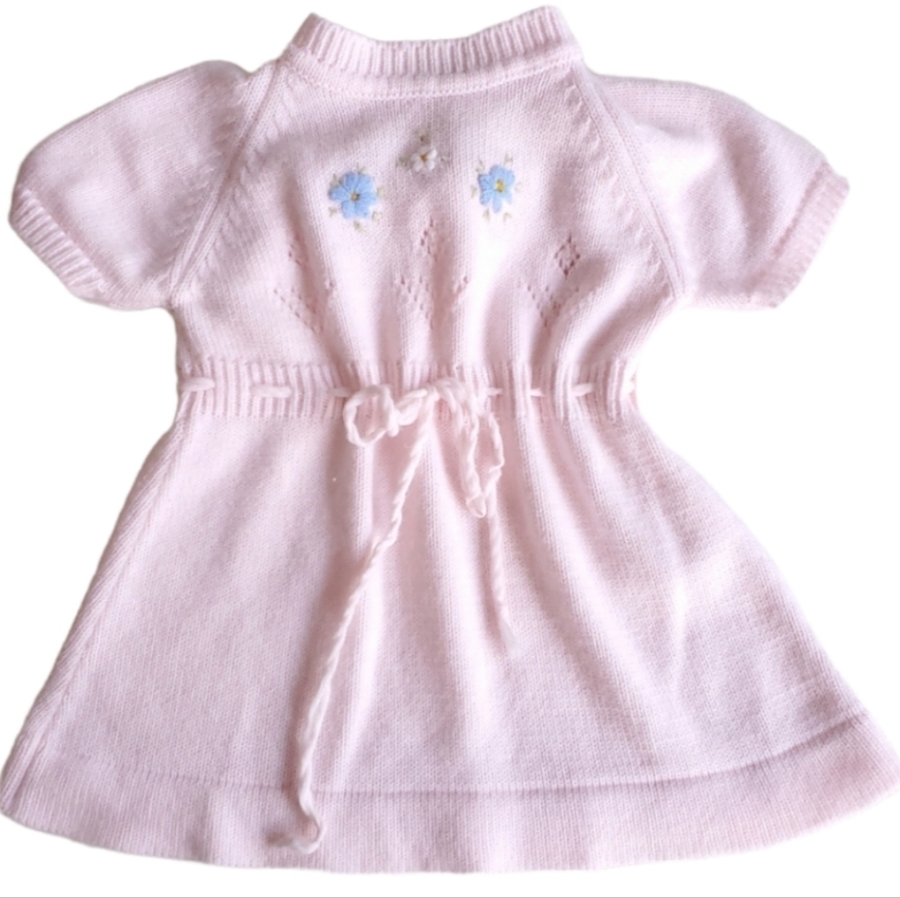 Vintage Pink Knit Dress with Blue Floral Embroidery
